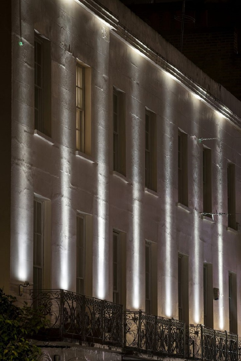 Đèn pha tròn 18 - 36w 8 Đèn pha tròn 18 - 36w