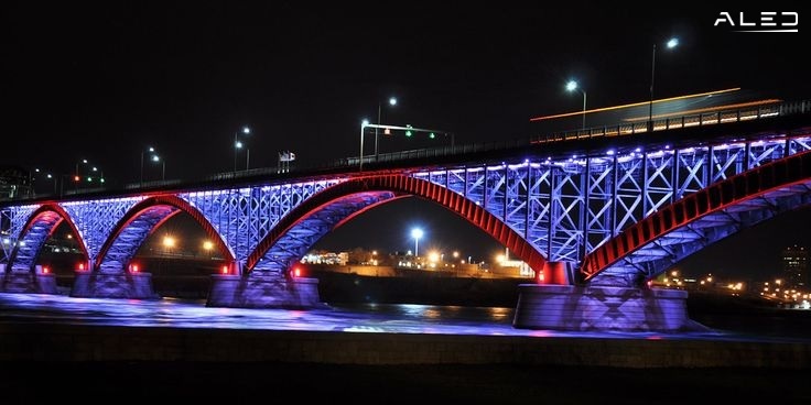 Xu hướng thiết kế chiếu sáng cầu hiện đại