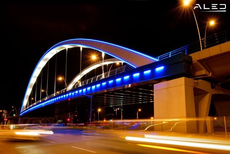 Các yếu tố trong thiết kế chiếu sáng cầu