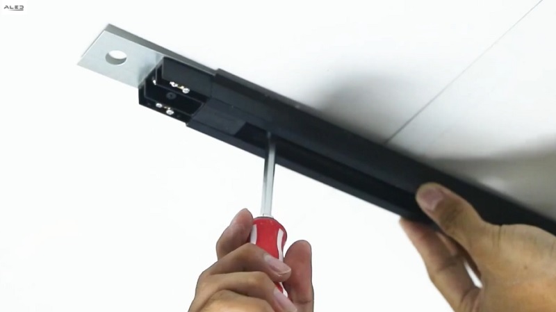 Hướng cách thi công lắp đặt đèn chiếu sáng chi tiết