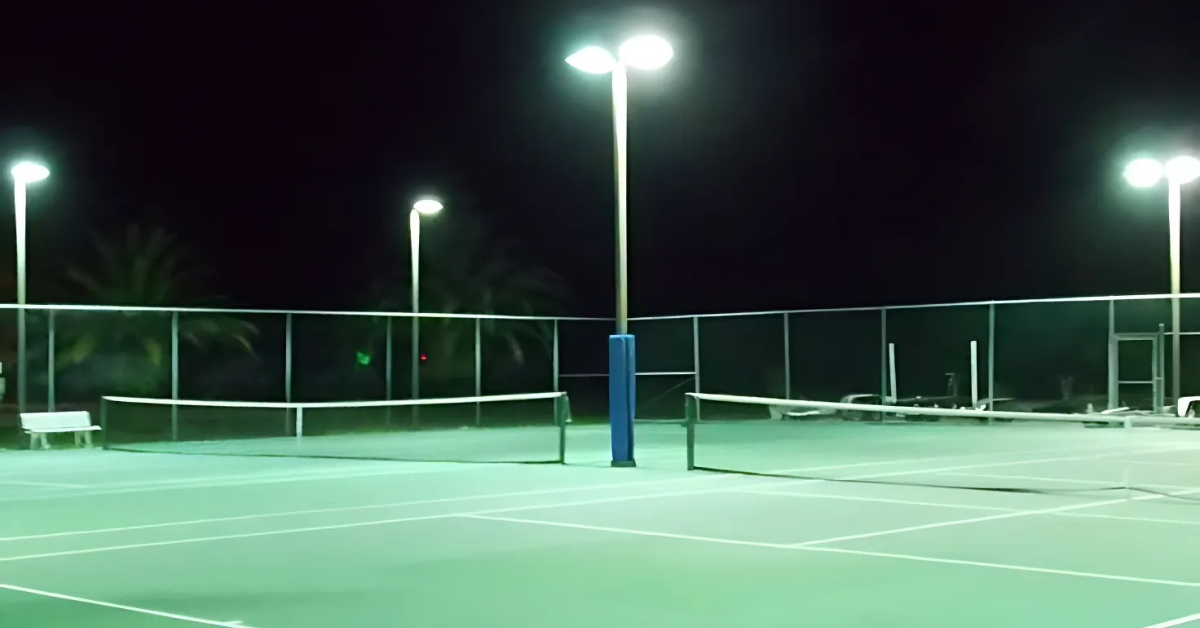 Cột đèn Led cho sân tennis Cột đèn Led cho sân tennis