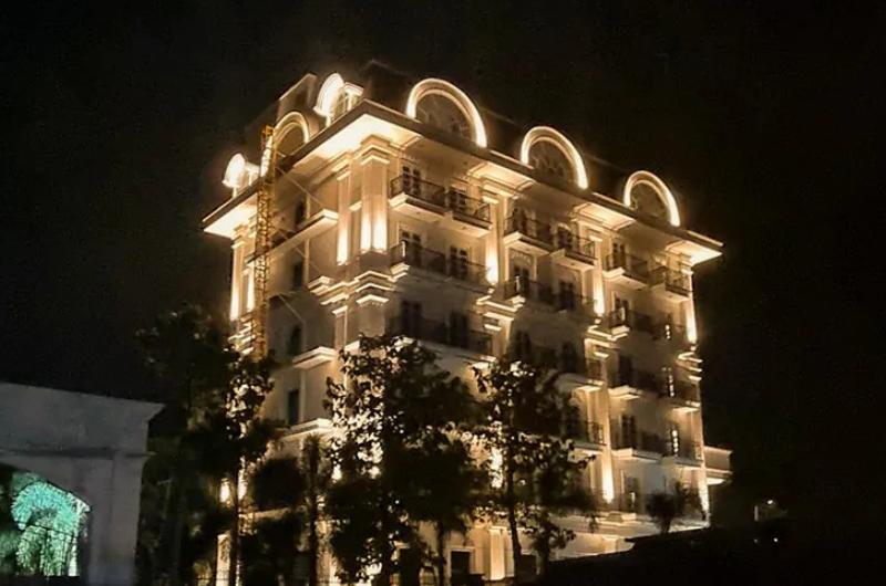 Khách sạn – Nhà hàng – Resort Khách sạn – Nhà hàng – Resort