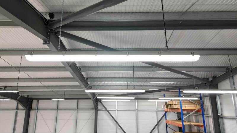 lắp đặt chiếu sáng