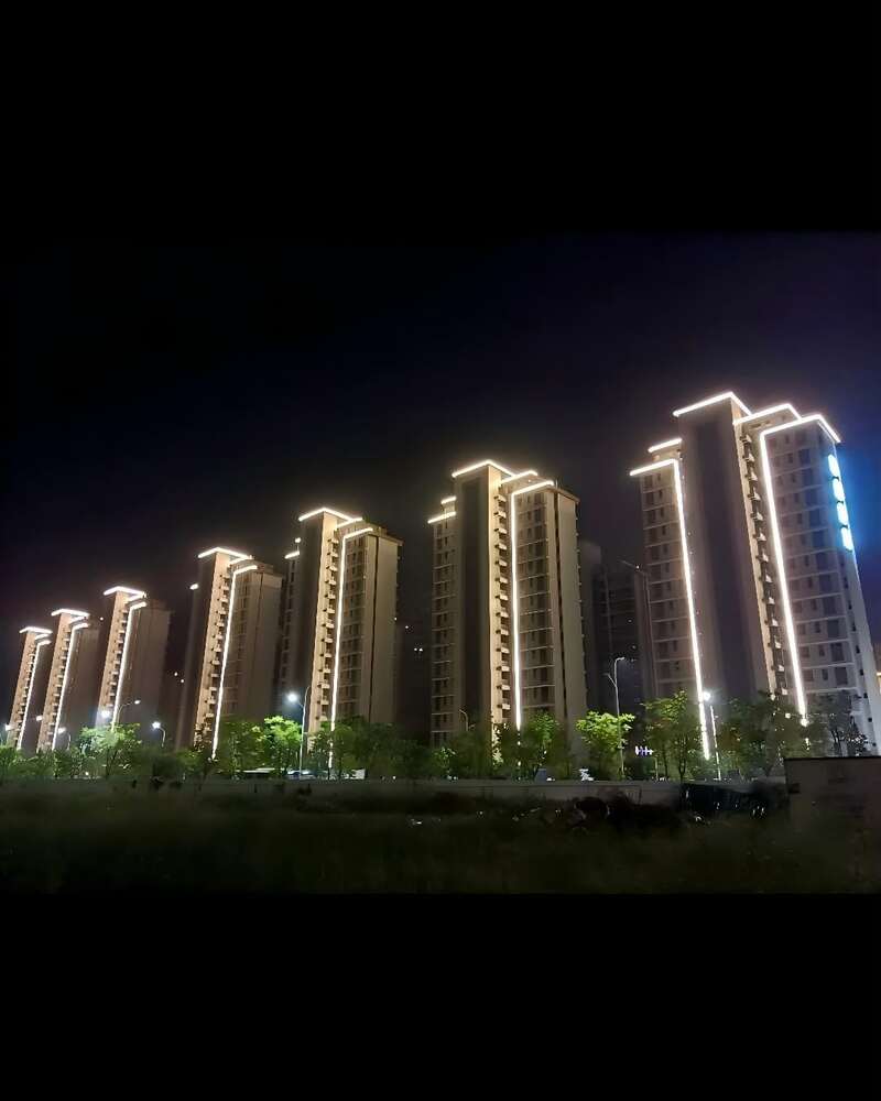 Thi công đèn LED tòa nhà