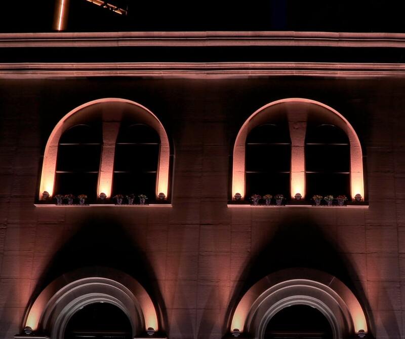 đèn led pha ngoài trời