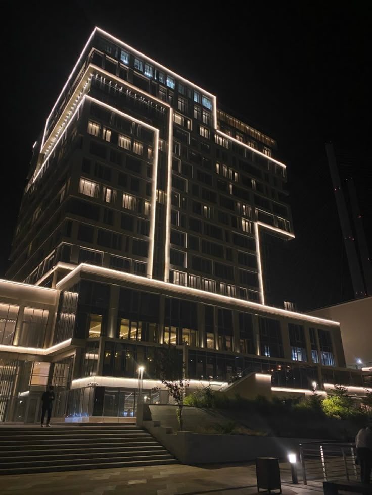 chiếu sáng mặt dựng